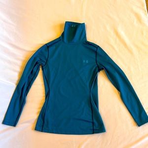 Under Armour Cold Gear Turtleneck Base Layer - Women’s Medium